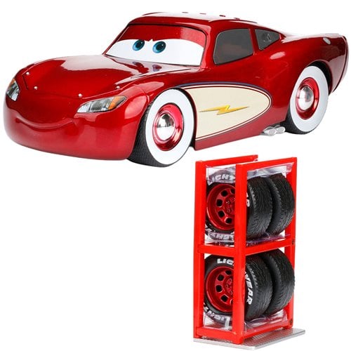 Hollywood Rides Cars Cruising Lightning McQueen 1:24 Scale Die-Cast Metal Vehicle with Tire Rack