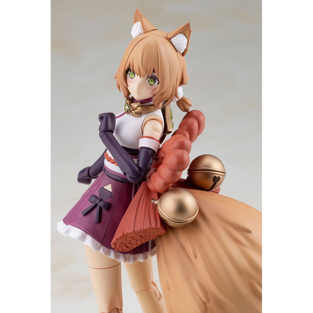 Arcanadea Yukumo (First Engage Vesion) Model Kit — Three-quarter portrait with raised hand