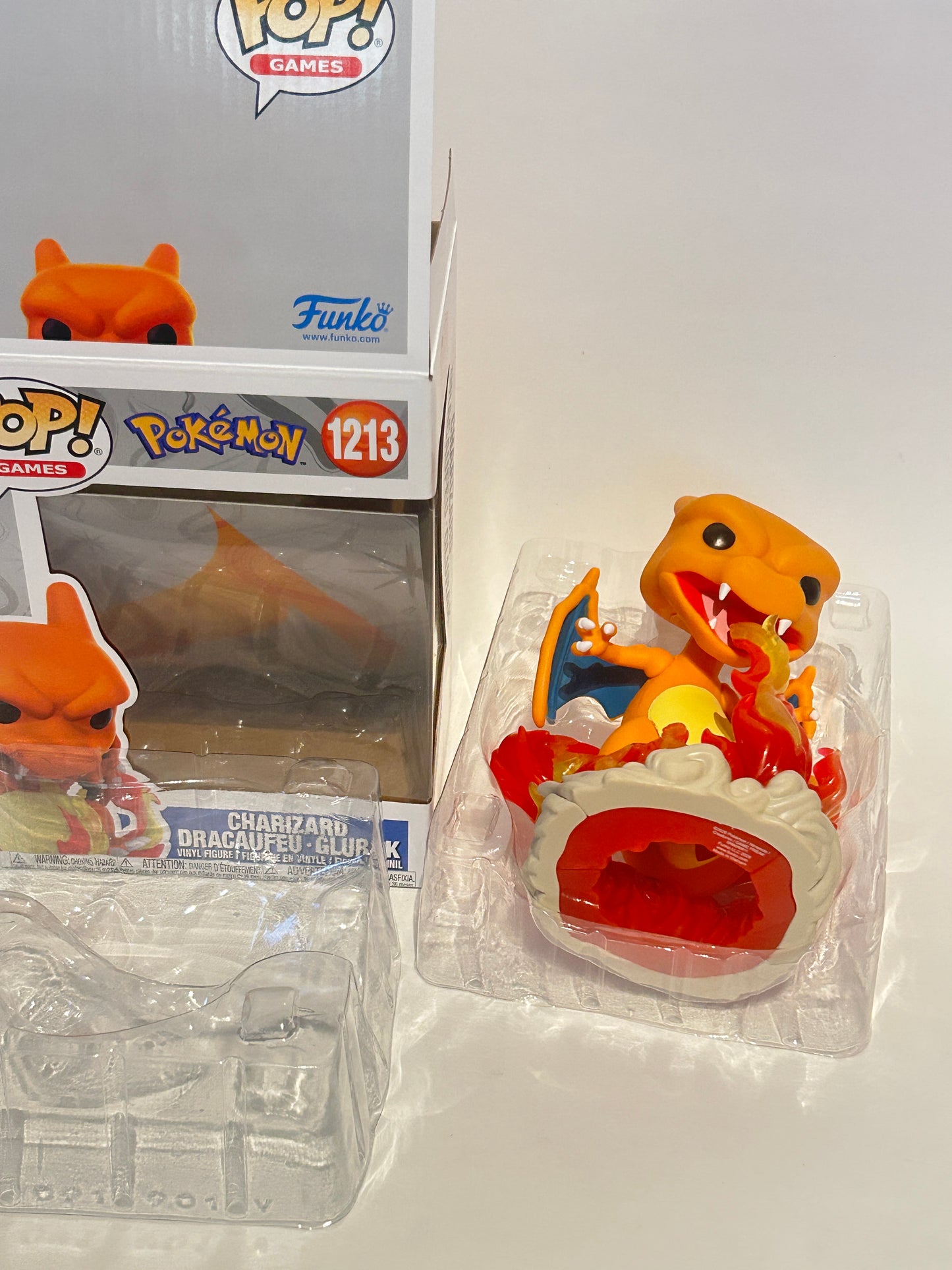 Pokemon Charizard Premium Funko Pop! Vinyl Figure #1213 Dragon Fire Flame