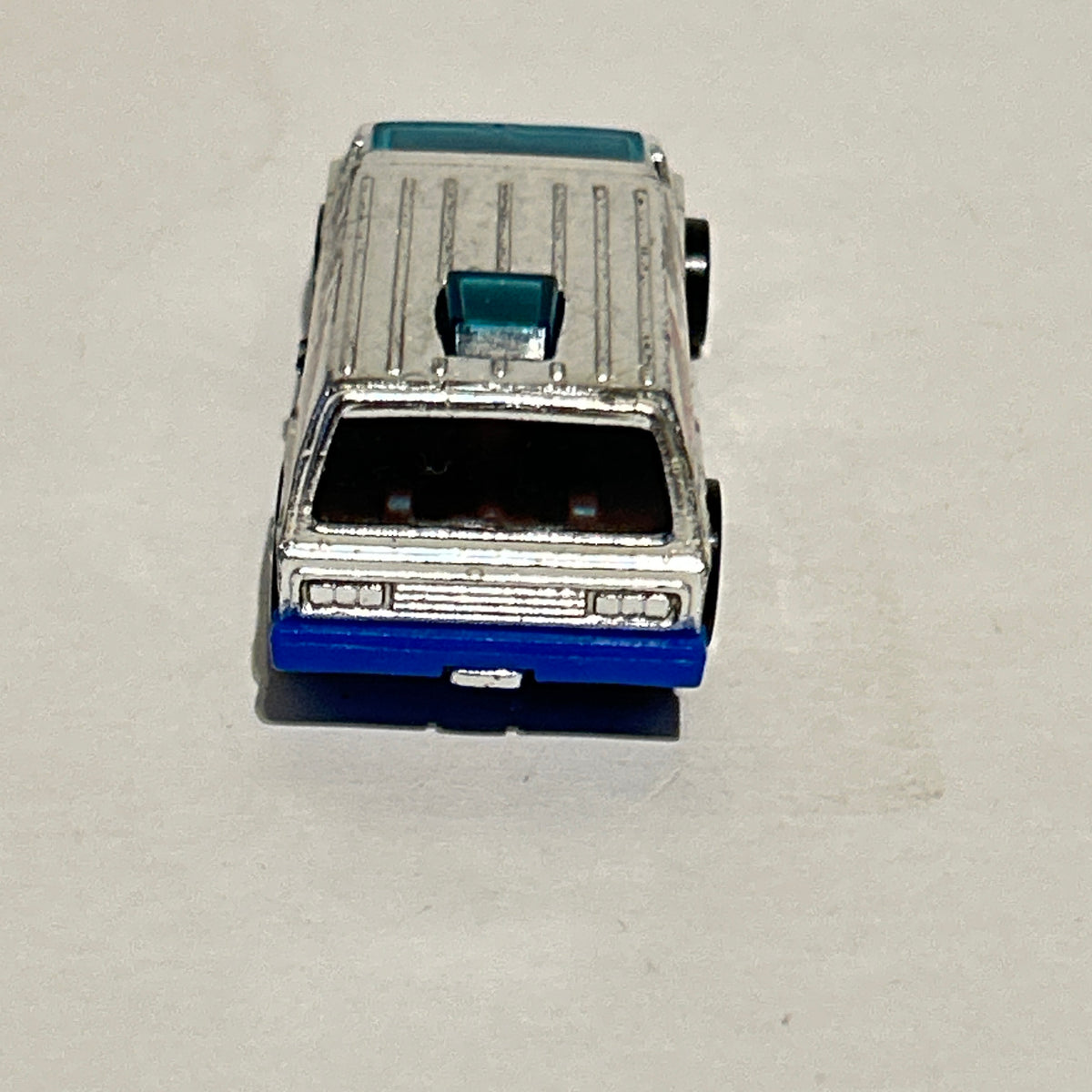 Hot Wheels 1:64 Chrome Silver Surfer Beach Blaster Van w/Black Walls 1978 Vintag