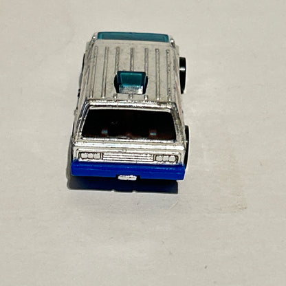 Hot Wheels 1:64 Chrome Silver Surfer Beach Blaster Van w/Black Walls 1978 Vintag