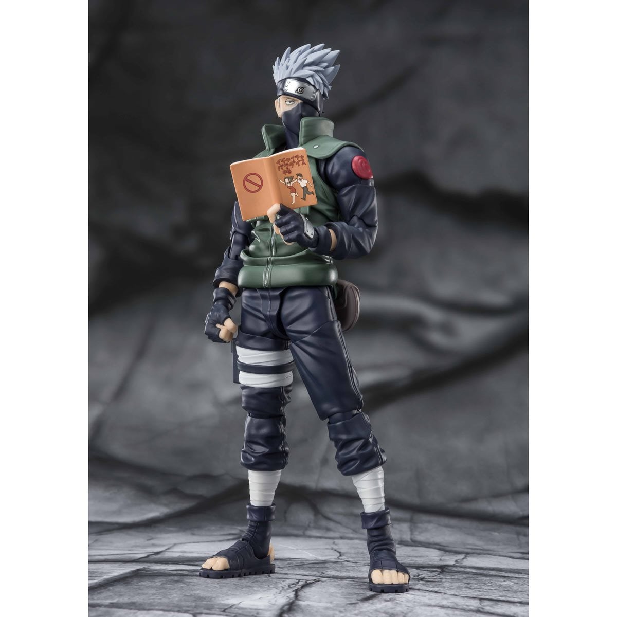 Naruto Shippuden Kakashi Hatake The famed Sharingan Hero S.H.Figuarts Action Figure - Reissue