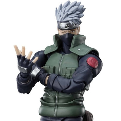 Naruto Shippuden Kakashi Hatake The famed Sharingan Hero S.H.Figuarts Action Figure - Reissue