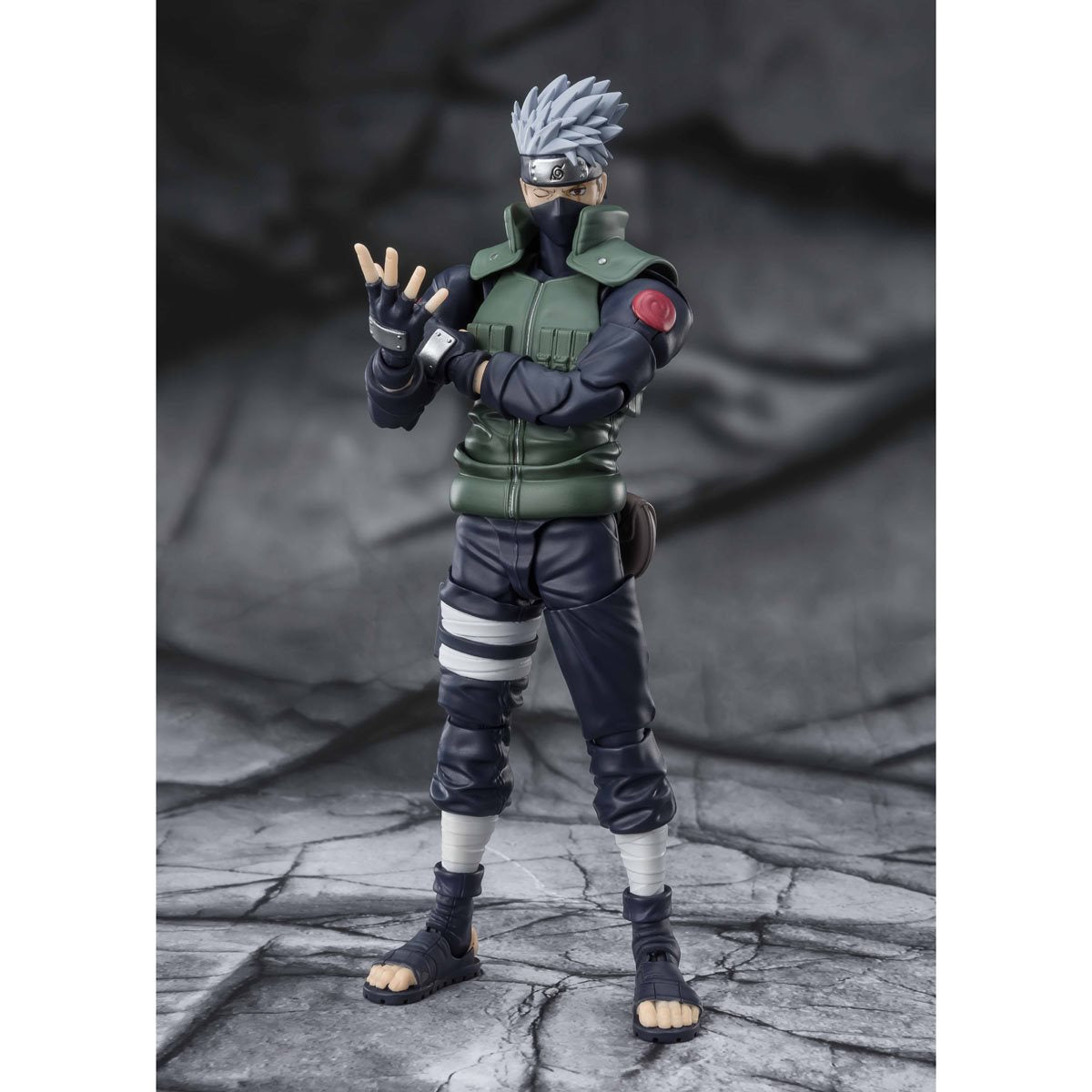 Naruto Shippuden Kakashi Hatake The famed Sharingan Hero S.H.Figuarts Action Figure - Reissue