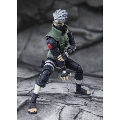 Naruto Shippuden Kakashi Hatake The famed Sharingan Hero S.H.Figuarts Action Figure - Reissue